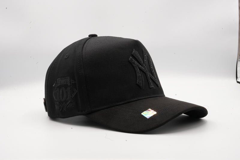 NY TOTAL BLACK