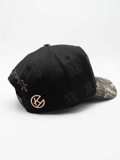 B CAMO