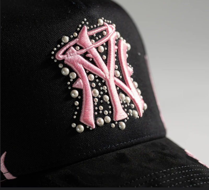 THIRTY ONE - 31 NY PEARLS