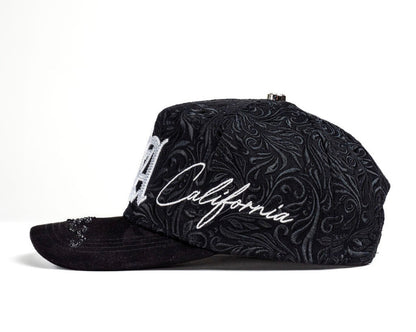 CALIFORNIA BLACK WHITE