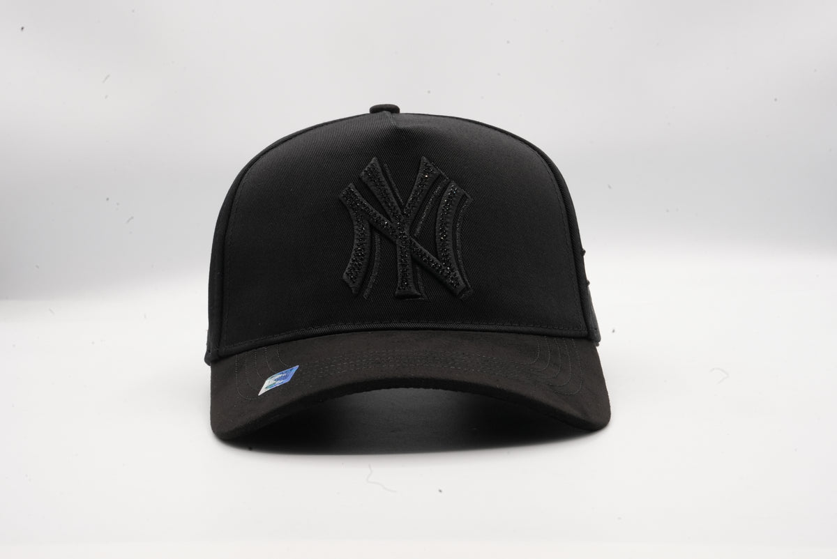 NY TOTAL BLACK
