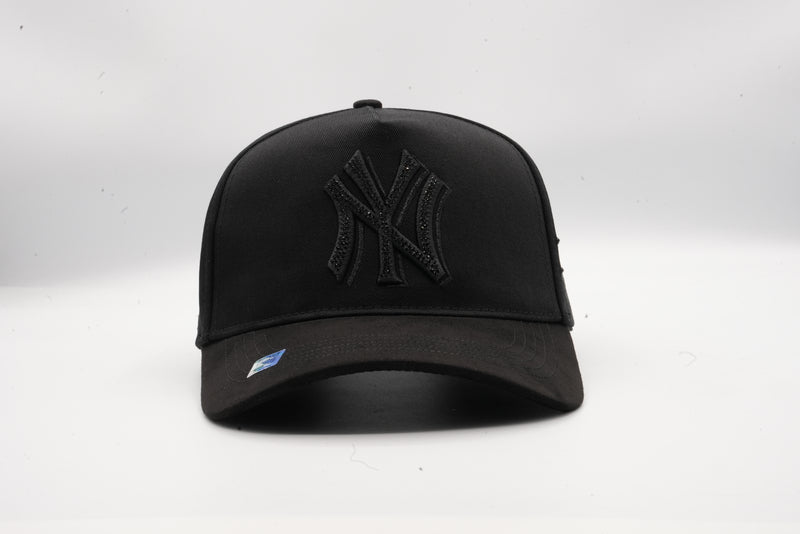 NY TOTAL BLACK