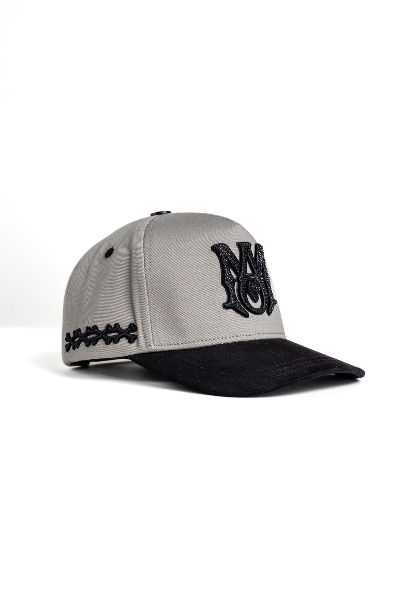AMR GREY