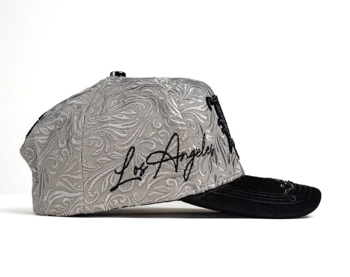 Gray embroidered Los Ángeles